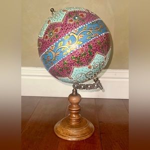 Unique Hand Painted Globe on
Wooden Base Decorative
Multicolored 14" Table Top